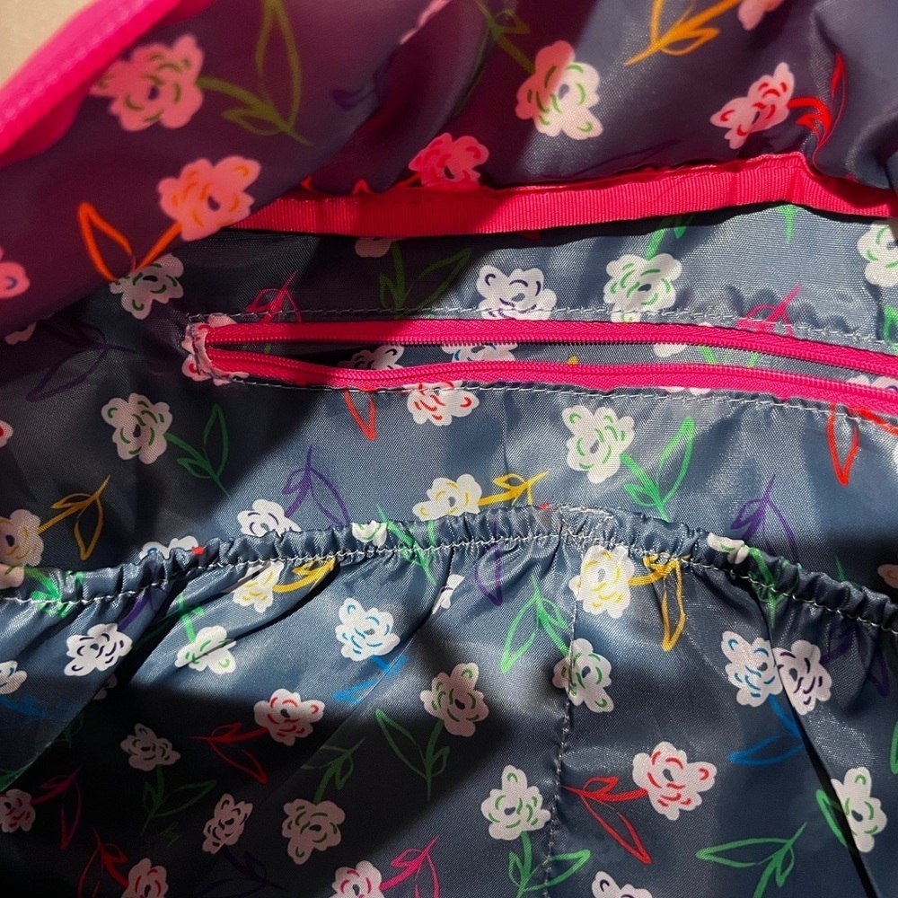 Lug Pink Propeller 2 Overnight Bag - Picture 14 of 16